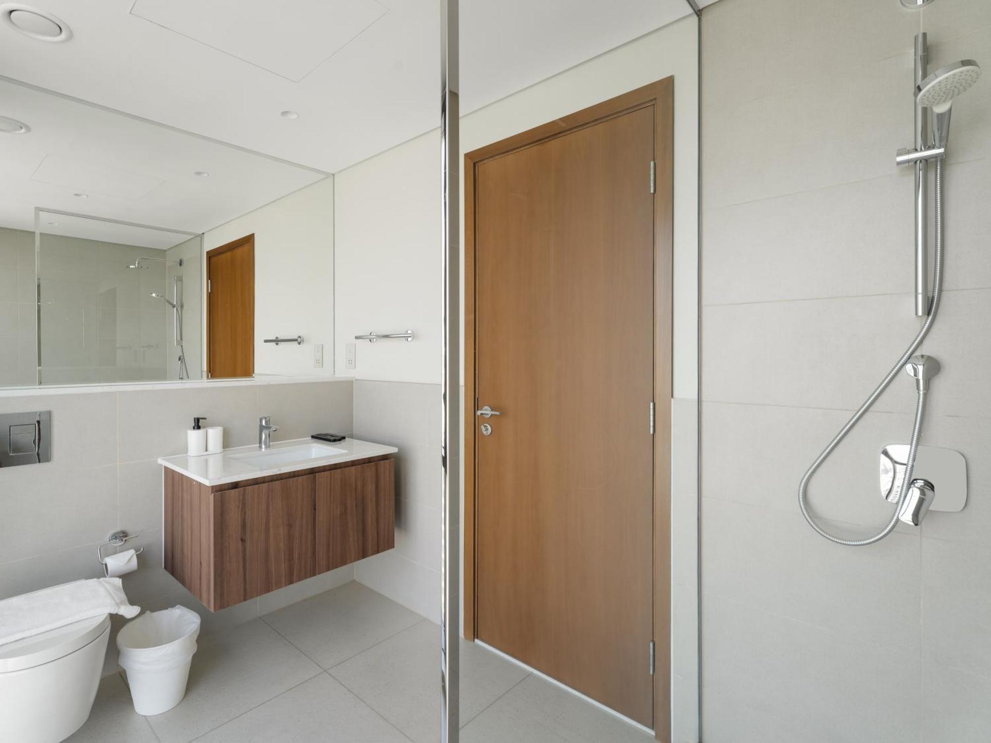 Pristine Luxury 2bdr With Sofa Bed In Vida Residences- Creek Apartment Dubai