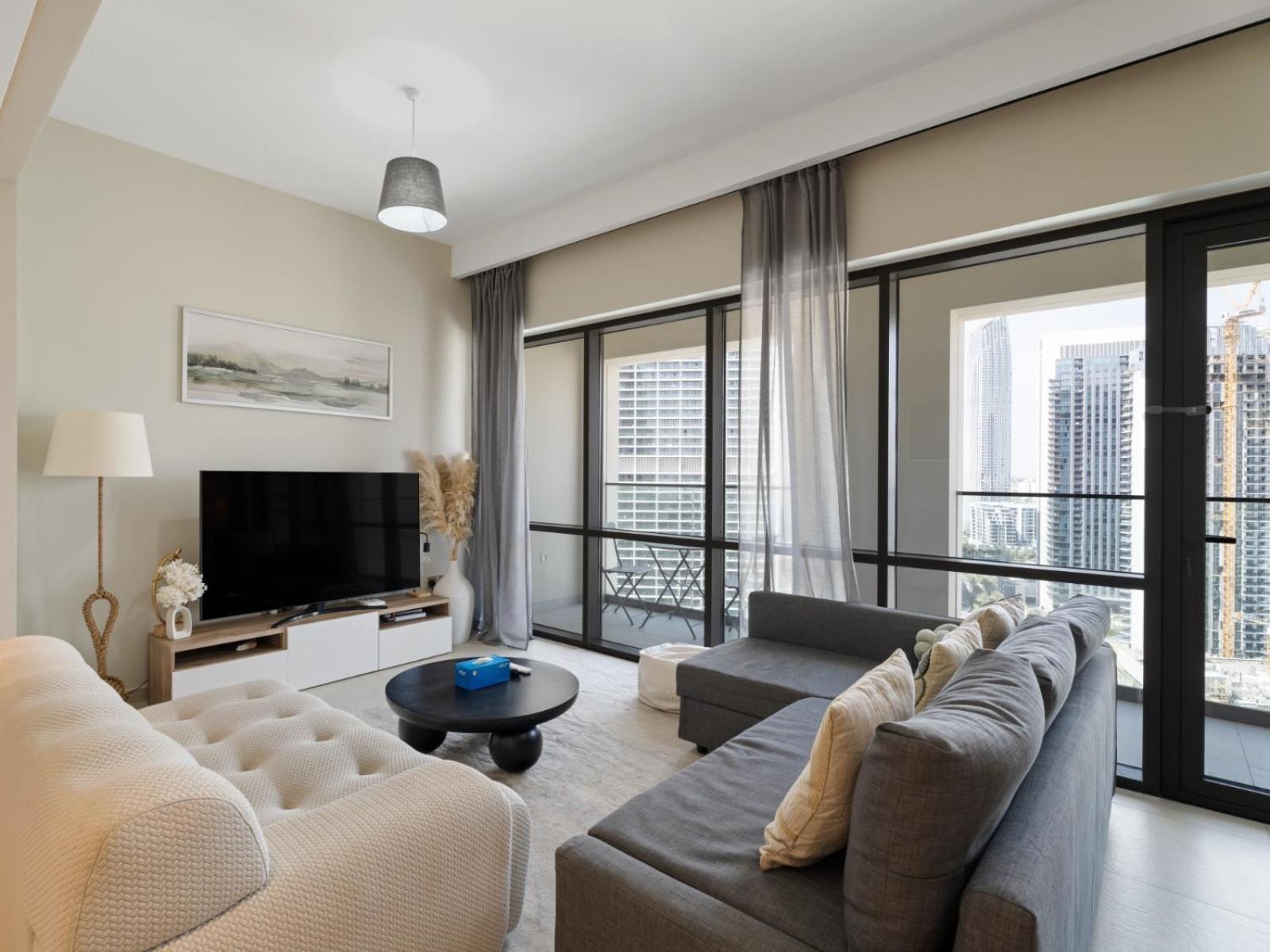 Apartment Pristine Luxury 2bdr With Sofa Bed In Vida Residences- Creek Dubai